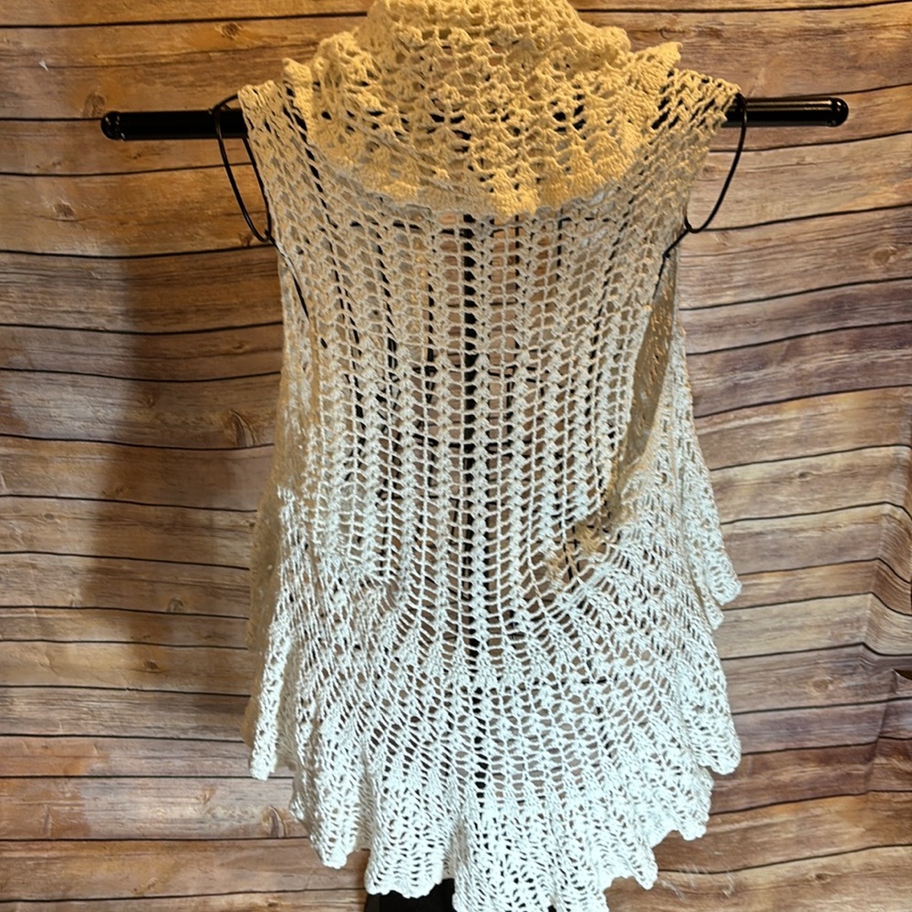 Vintage handmade off white vest beautiful back drop one of a kind bohemian - Picture 3 of 3